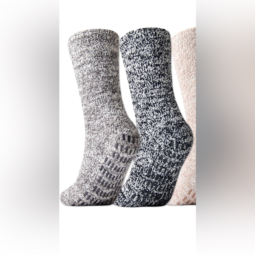 Ultra Thick Fuzzy Socks - Non Skid - Black & Gray - Sizes 8-13